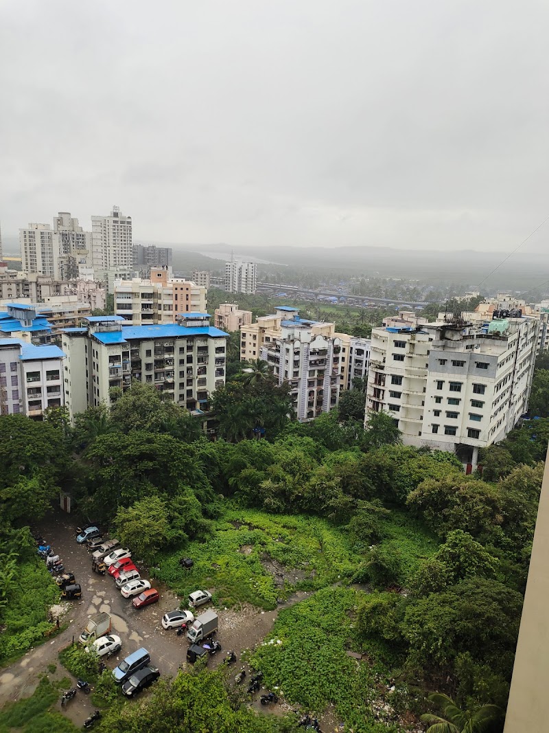 Dahisar West