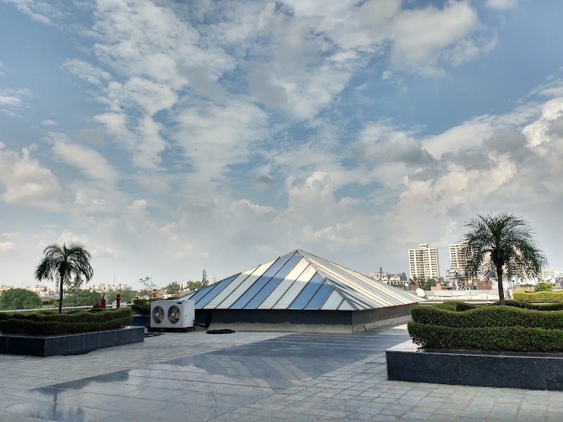 Sector 32