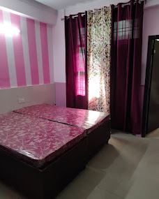 Elegant Rooms for girls Pg