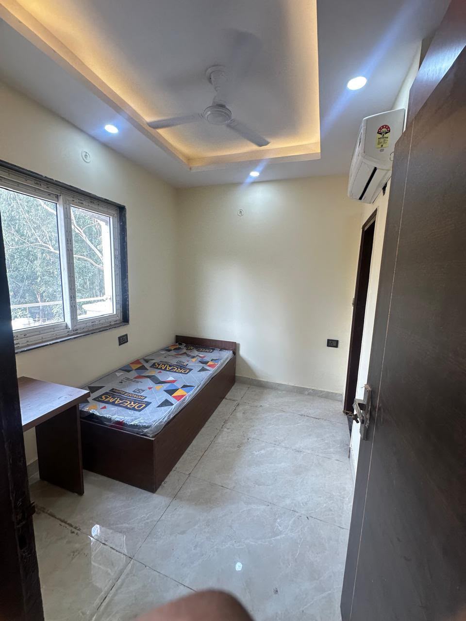 YASH RAJ GIRLS  HOSTEL