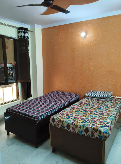 kanha girls pg